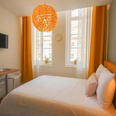 In The Heart Of Central Nice Functional And Cozy Studio For 2pers